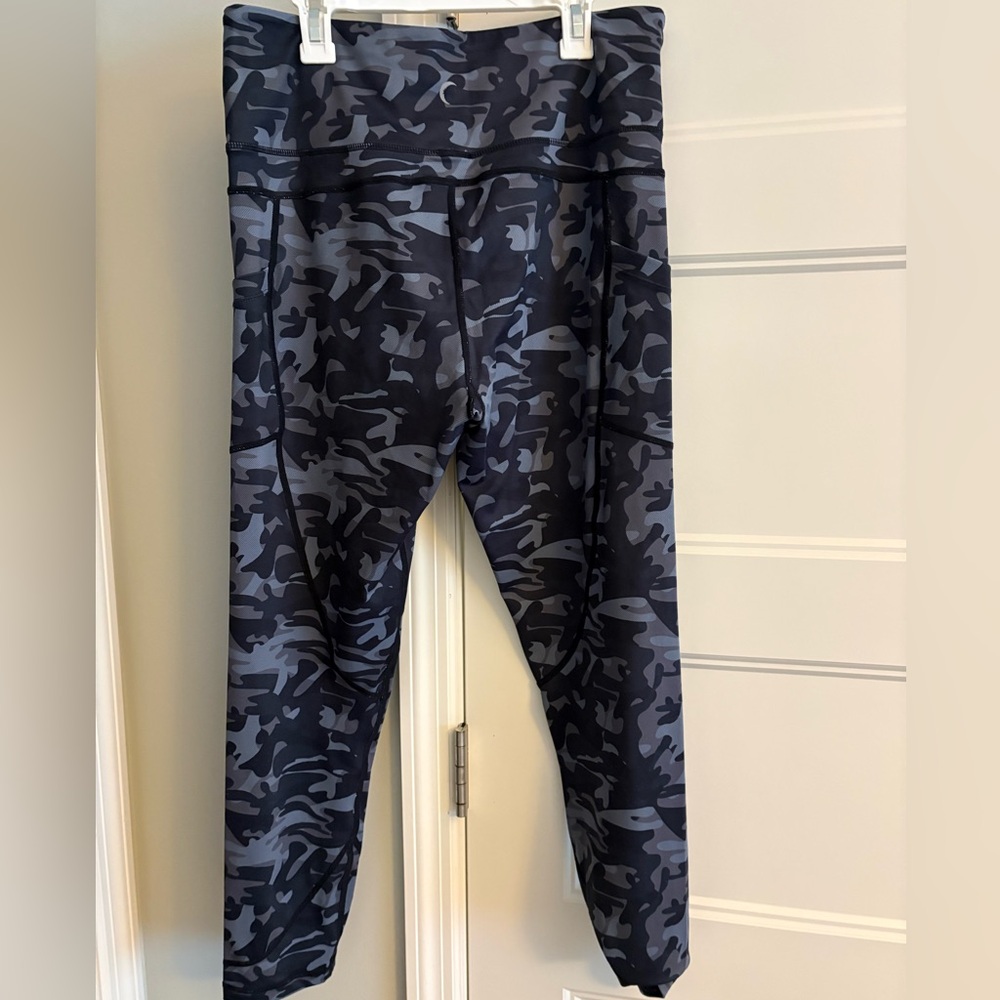 Women’s Zyia Camouflage Leggings